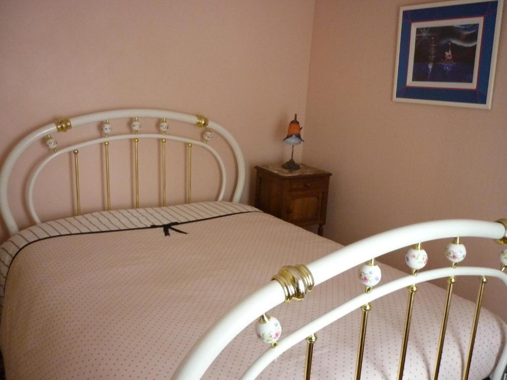 Chambres D'Hotes Le Jardin D'Alice Le Tilleul Habitación foto